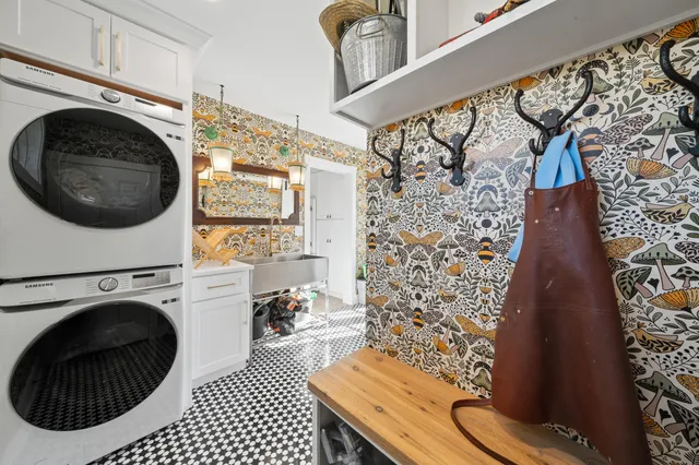 $2,750,000 | N1702 Durand Drive, Linn, WI 53147