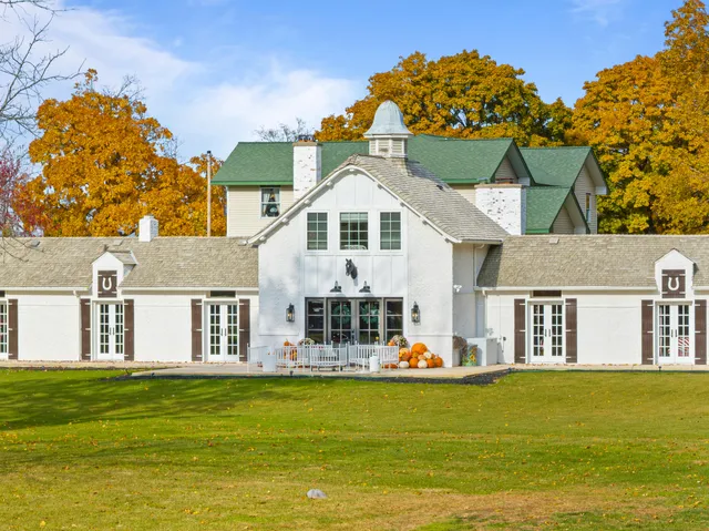 $2,750,000 | N1702 Durand Drive, Linn, WI 53147