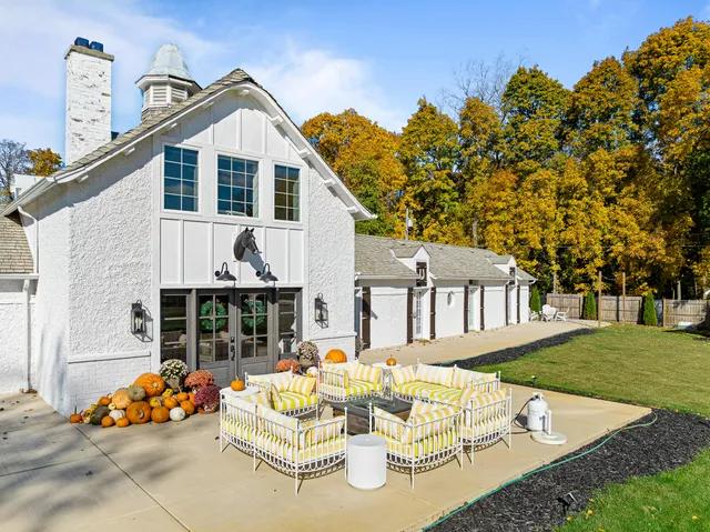 $2,750,000 | N1702 Durand Drive, Linn, WI 53147