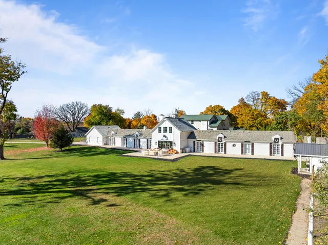 $2,750,000 | N1702 Durand Drive, Linn, WI 53147