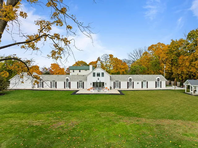 $2,750,000 | N1702 Durand Drive, Linn, WI 53147