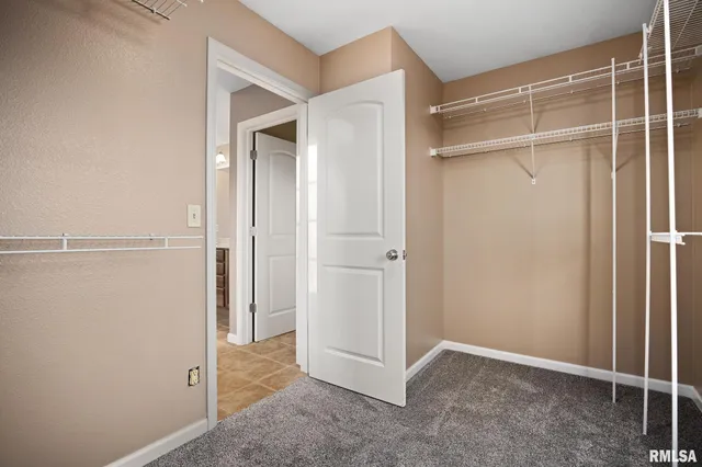 $359,900 | 13921 North River Crest Drive, Chillicothe, IL 61523