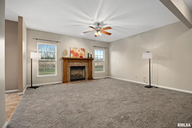 $359,900 | 13921 North River Crest Drive, Chillicothe, IL 61523