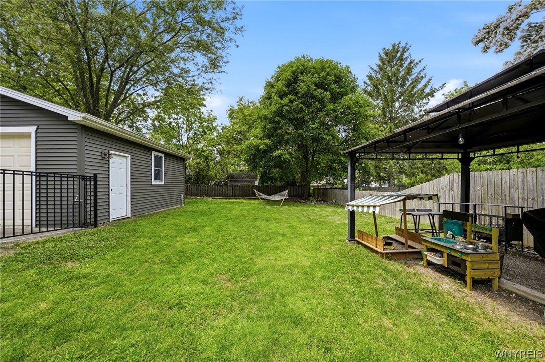 89 Garrison Road Amherst, NY 14221 - Photo 40 of 45