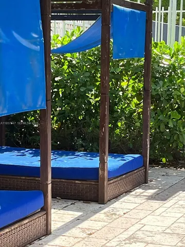 a view of an outdoor space