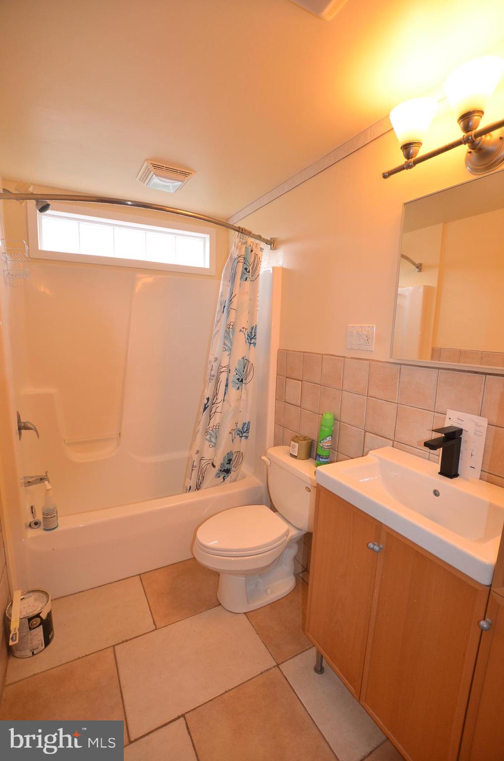 850 Milltown Road Wilmington, DE 19808 - Photo 40 of 50 Full bath upper level