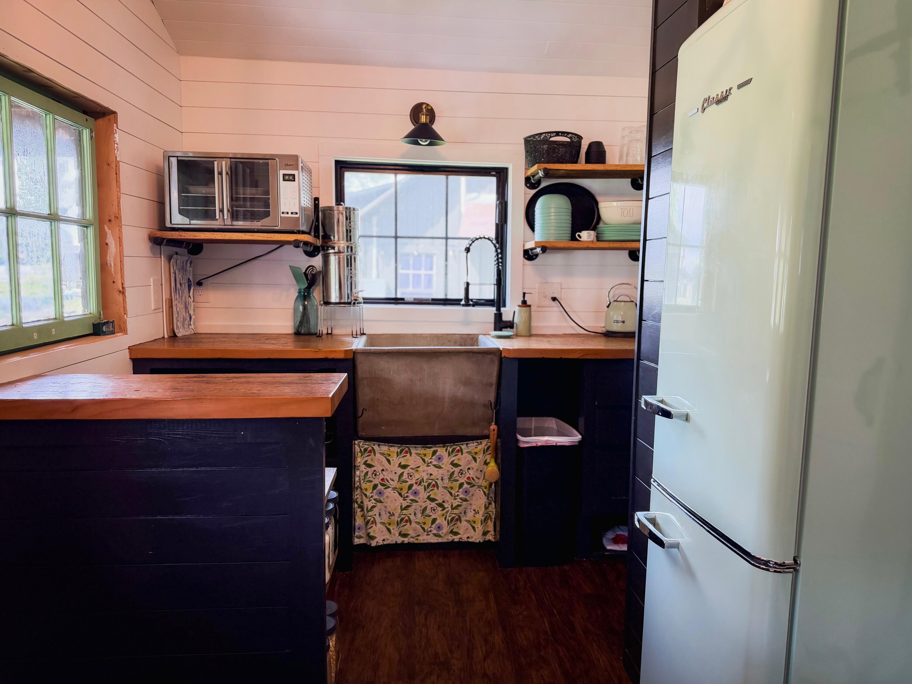 9 Mike's, Unit 6 Smithfield, ME 04978 - Photo 11 of 38 IMG_3398