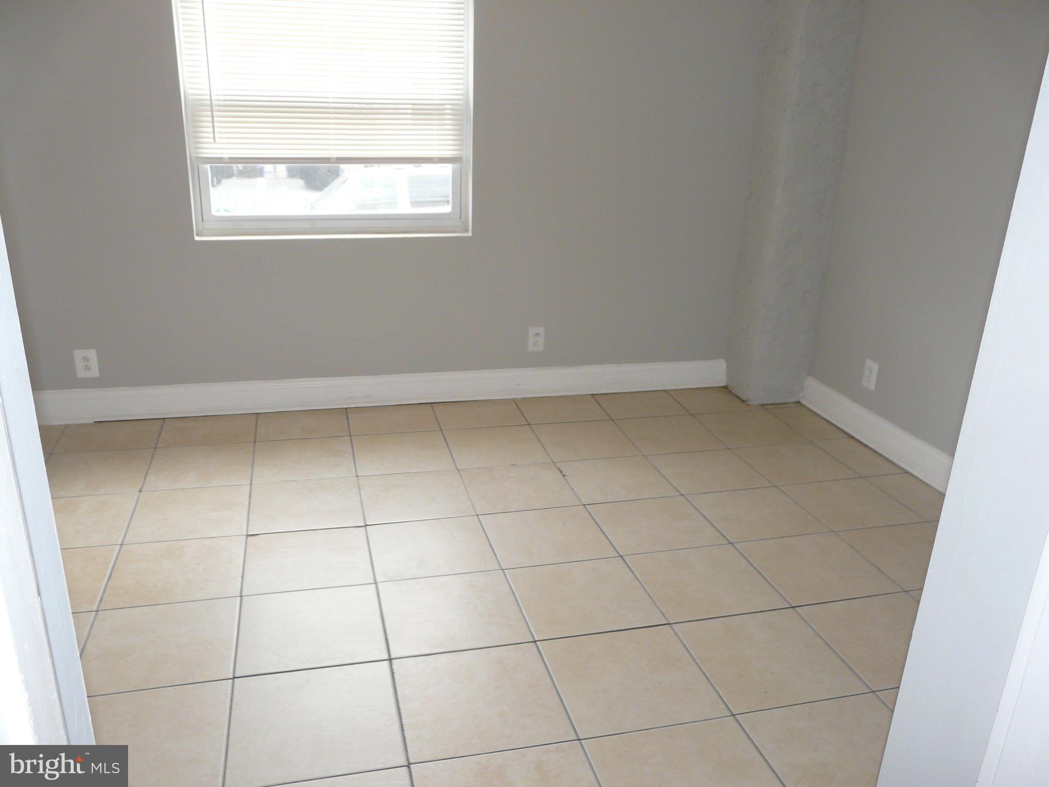 214 Ashby Road Upper Darby, PA 19082 - Photo 13 of 28 Family room