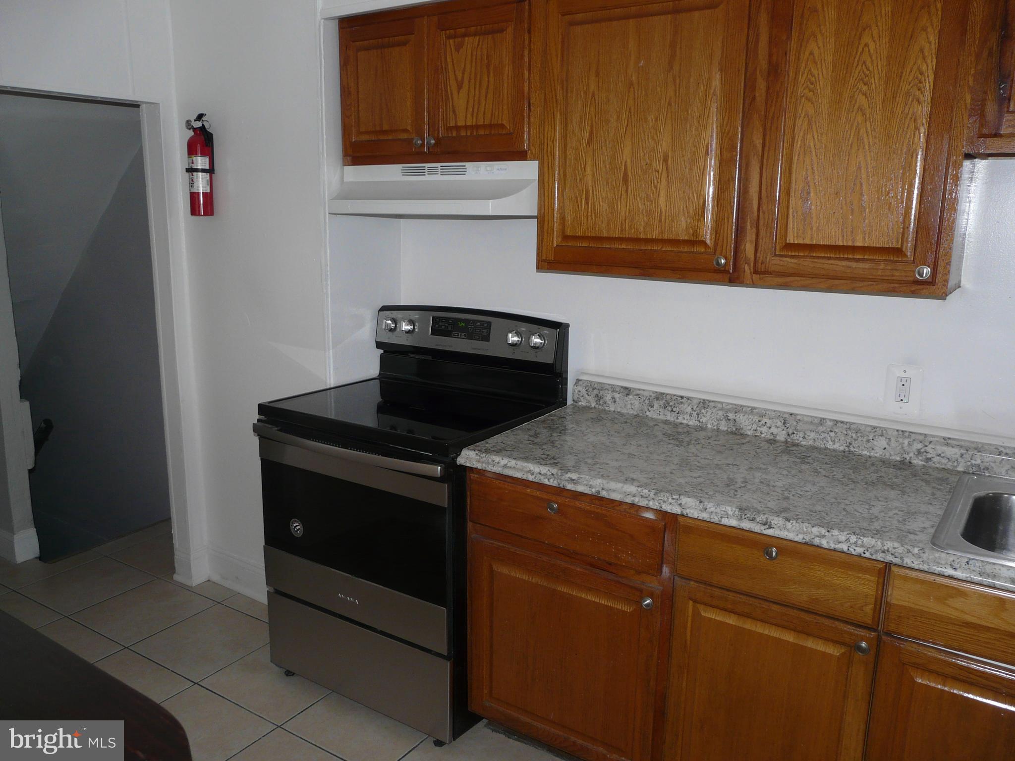 214 Ashby Road Upper Darby, PA 19082 - Photo 10 of 28