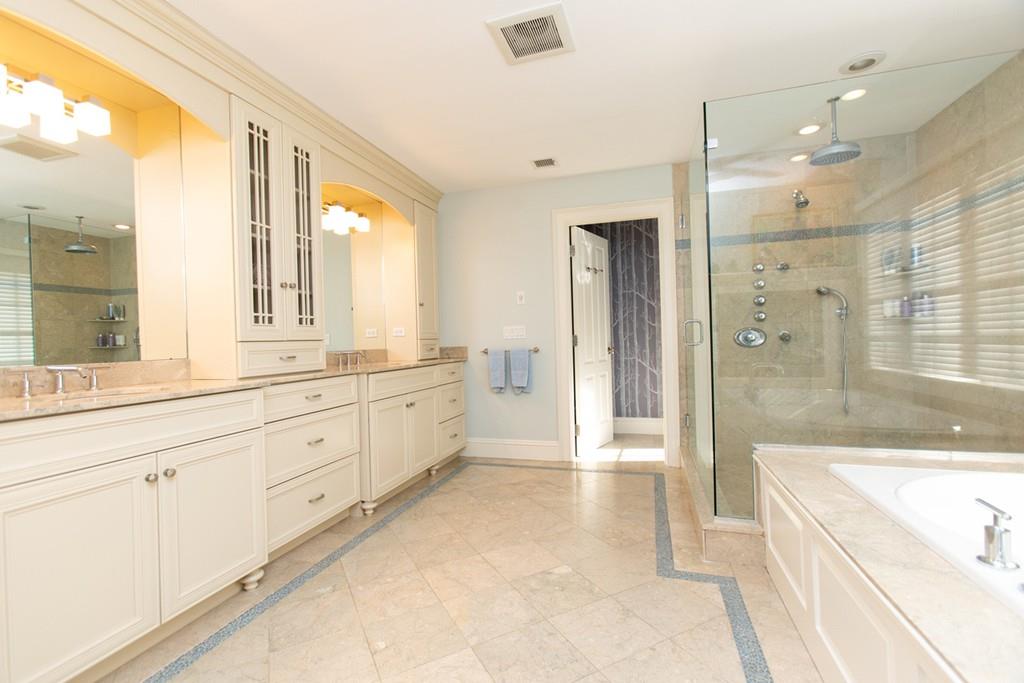 27 Pembroke Road Wellesley, MA 02482 - Photo 16 of 28