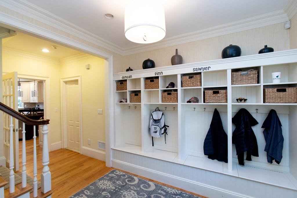 27 Pembroke Road Wellesley, MA 02482 - Photo 25 of 28