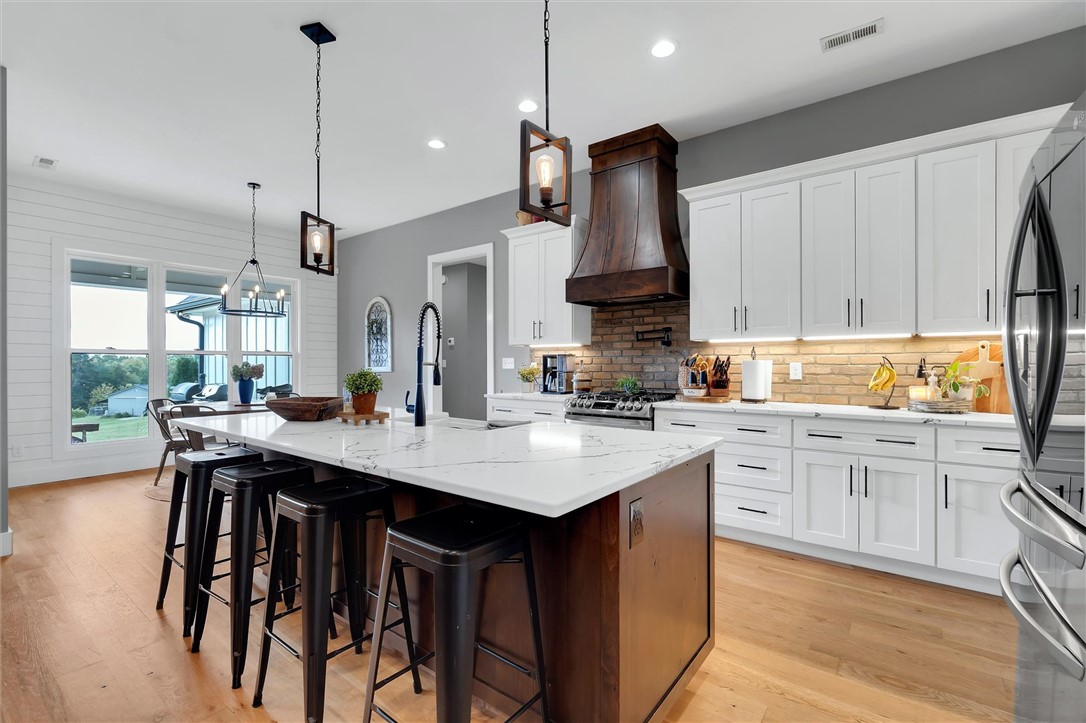 2015 Walhalla Highway Pickens, SC 29671 - Photo 12 of 45