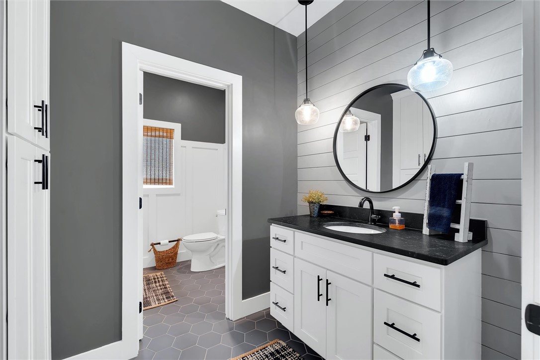 2015 Walhalla Highway Pickens, SC 29671 - Photo 27 of 45