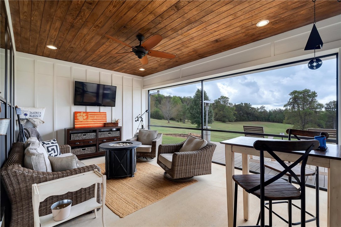 2015 Walhalla Highway Pickens, SC 29671 - Photo 32 of 45