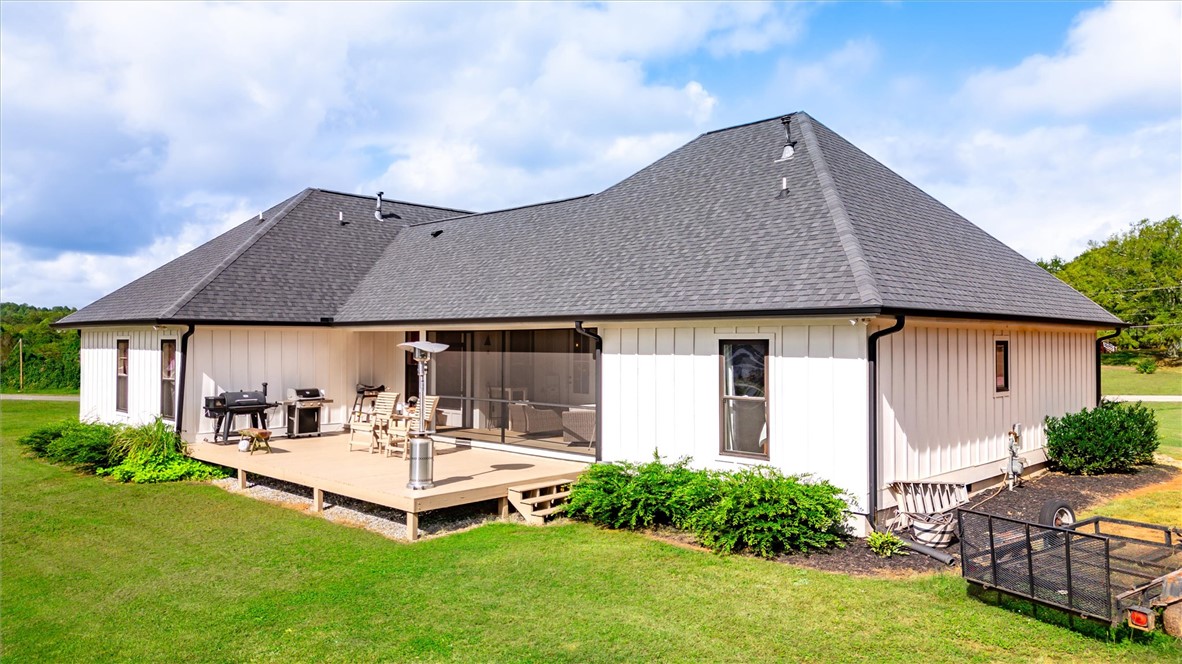 2015 Walhalla Highway Pickens, SC 29671 - Photo 34 of 45