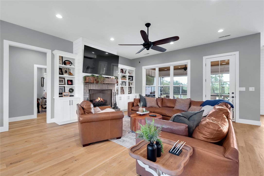 2015 Walhalla Highway Pickens, SC 29671 - Photo 5 of 45