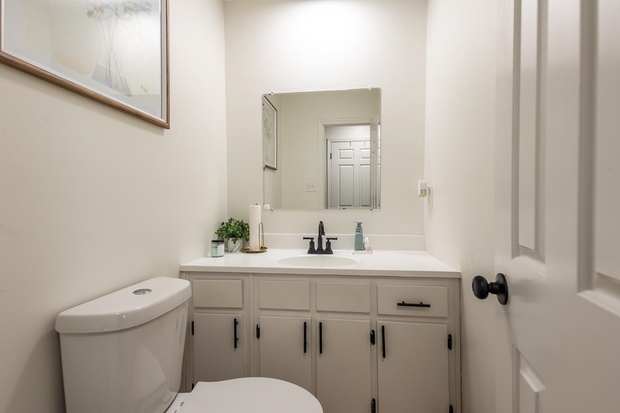 2835 McVay Trail Drive Memphis, TN 38119 - Photo 18 of 29 Bathroom with toilet and vanity