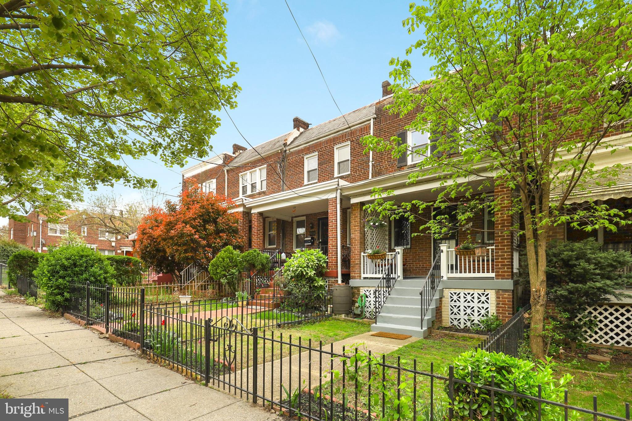 1631 R Street Southeast Washington, DC 20020 - Photo 5 of 34 Gallery Image 5