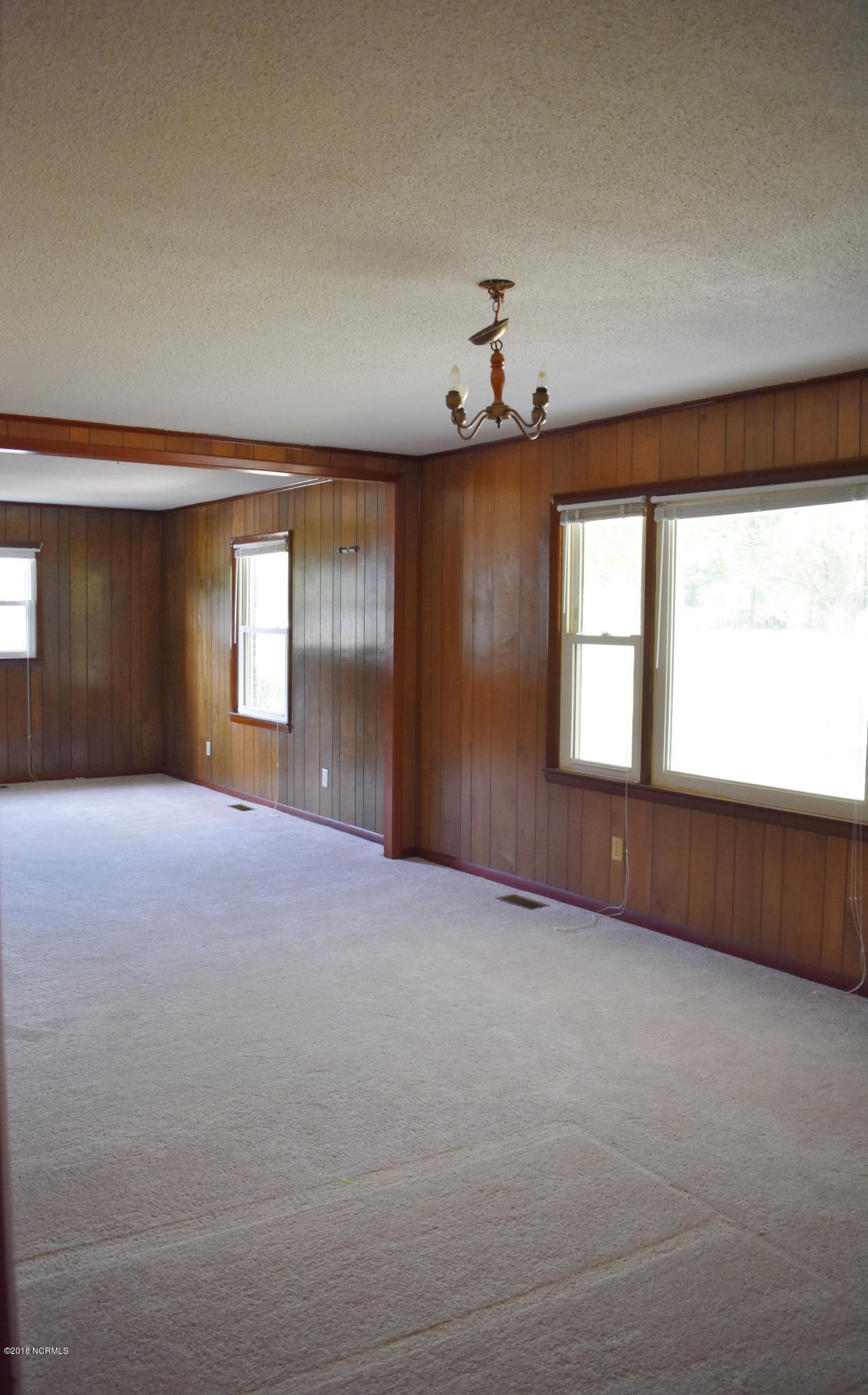 146 Swan Point Road Sneads Ferry, NC 28460 - Photo 2 of 15 DSC_0030