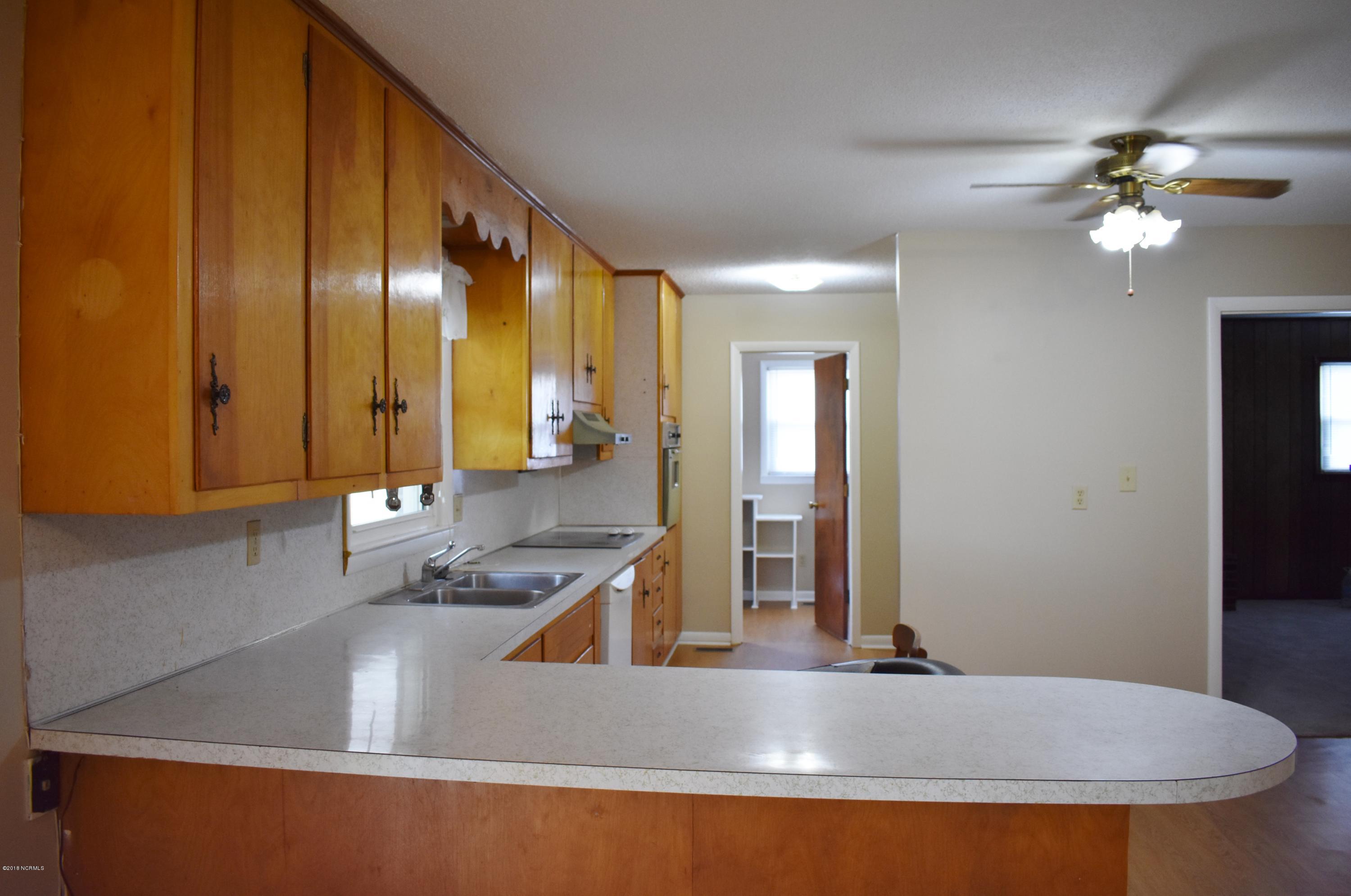 146 Swan Point Road Sneads Ferry, NC 28460 - Photo 7 of 15 DSC_0073