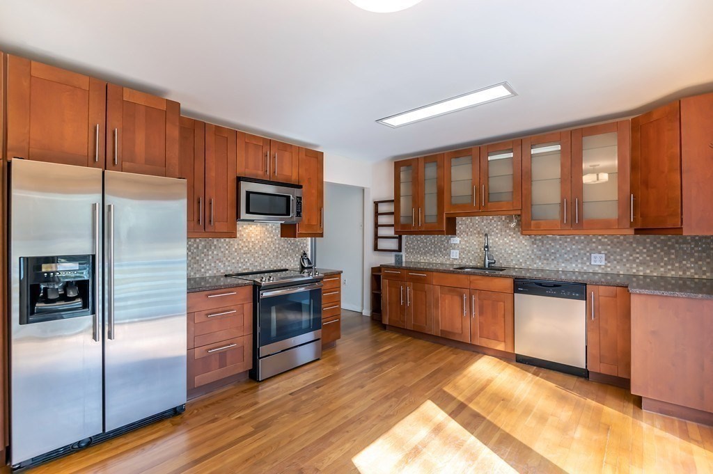 21 Highland Road Boxford, MA 01921 - Photo 5 of 26