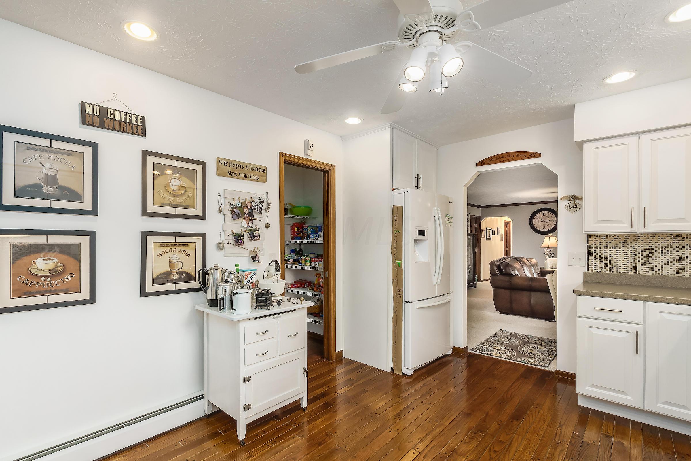 6218 Feder Road Columbus, OH 43228 - Photo 12 of 43 Gallery Image 12