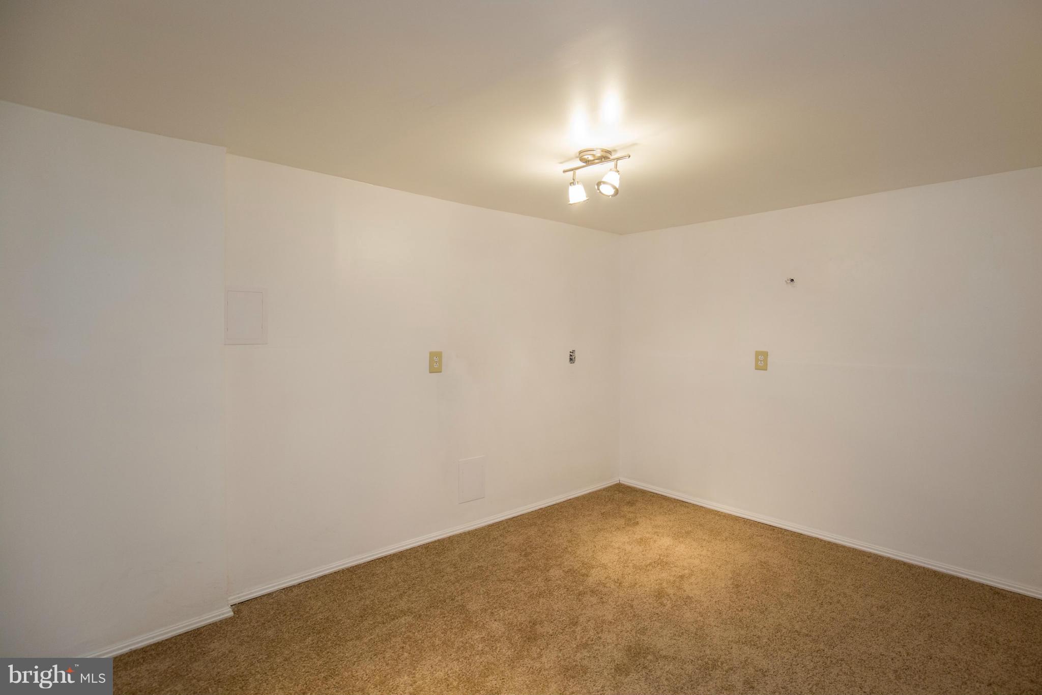 10200 Brandywine Road Clinton, MD 20735 - Photo 23 of 30 Bedroom