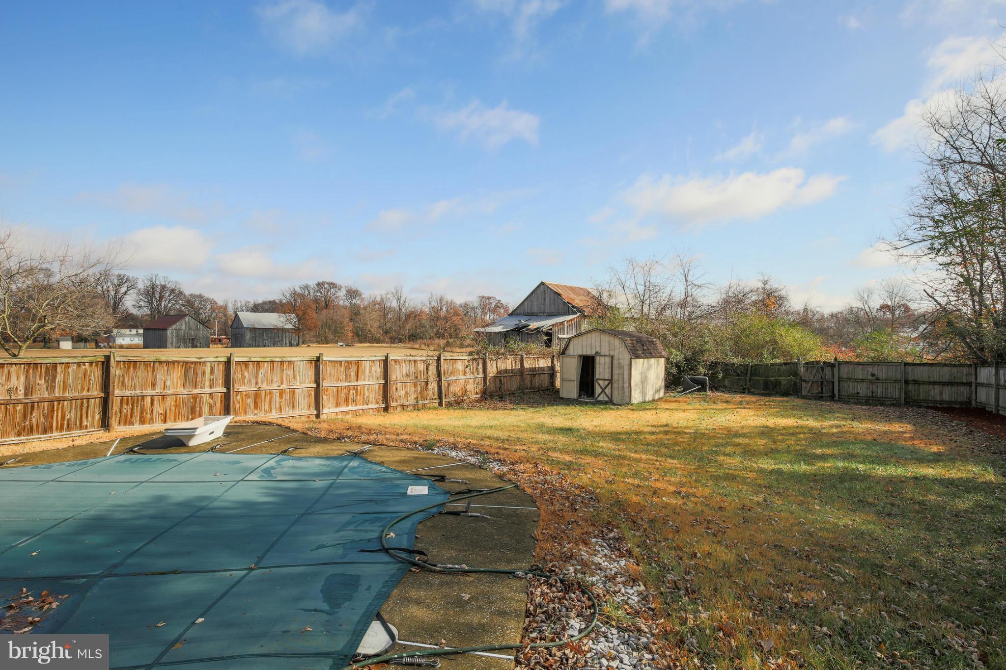 10200 Brandywine Road Clinton, MD 20735 - Photo 28 of 30 Exterior (Rear)