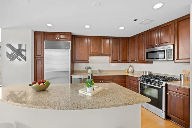 $624,900 | 60 East Monroe Street, Unit 2307, Chicago, IL 60603