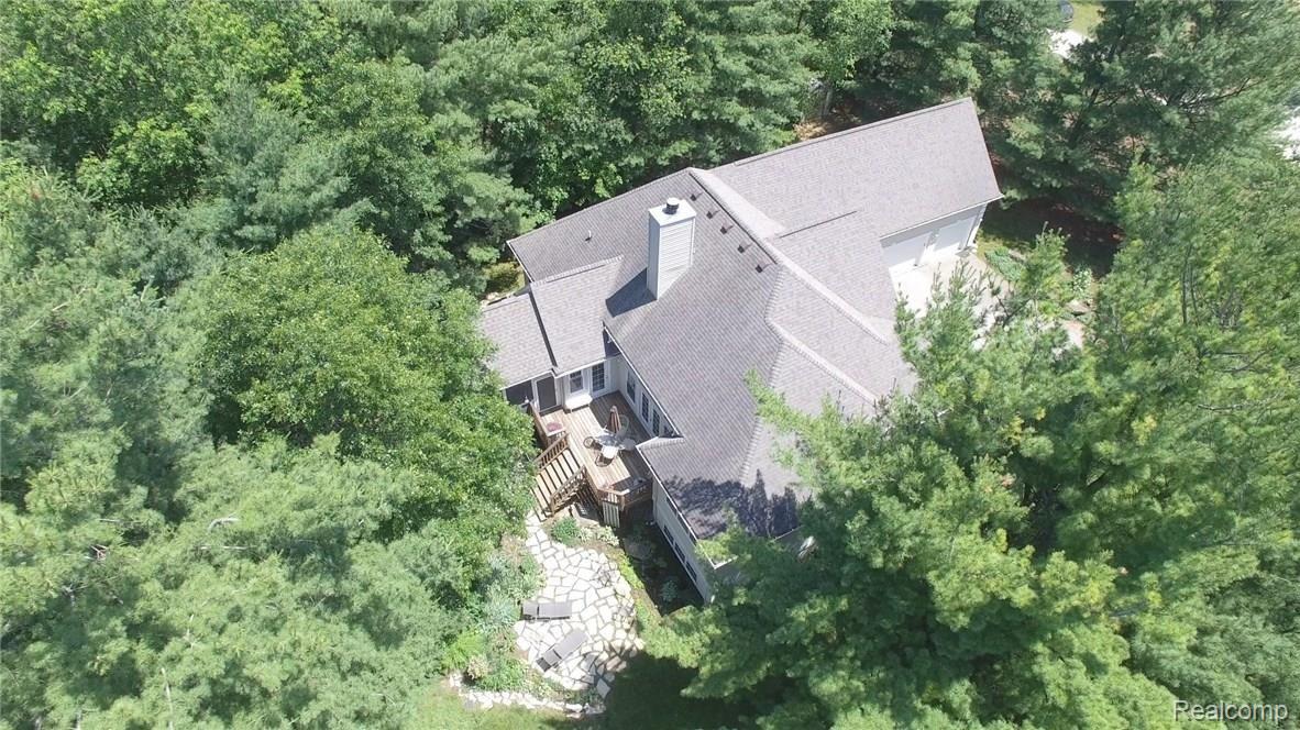 330 Ridgemont Road Oxford, MI 48370 - Photo 35 of 48 Surrounded by Mature Trees