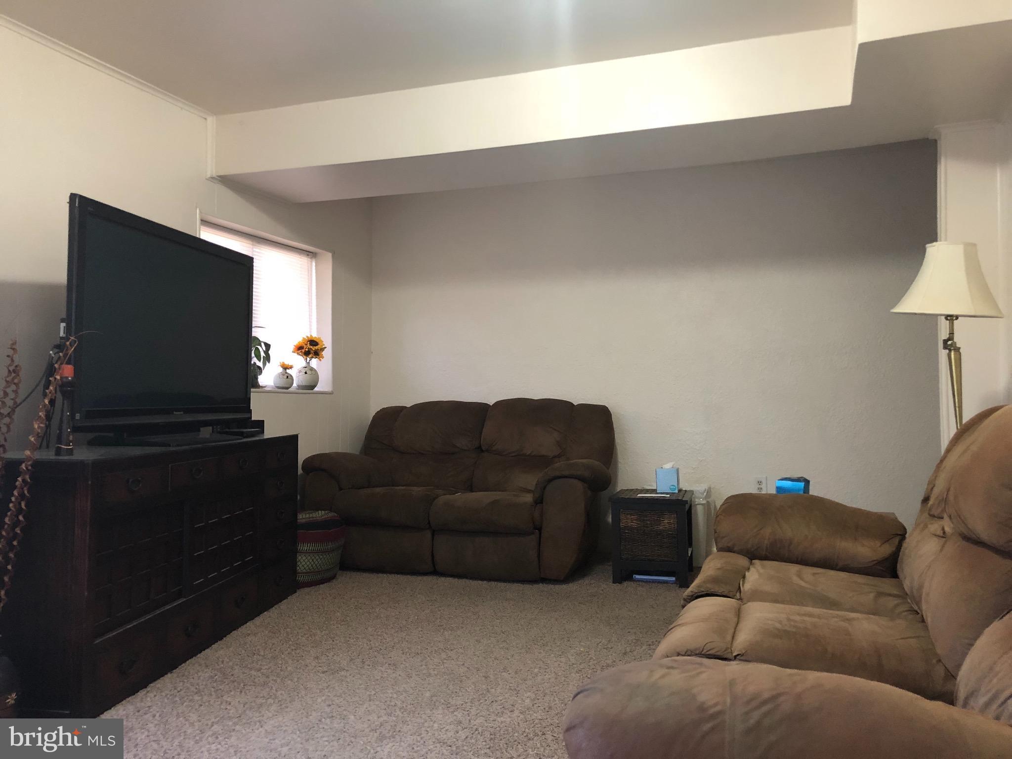 11519 San Rafael Road Lusby, MD 20657 - Photo 11 of 20 Family Room
