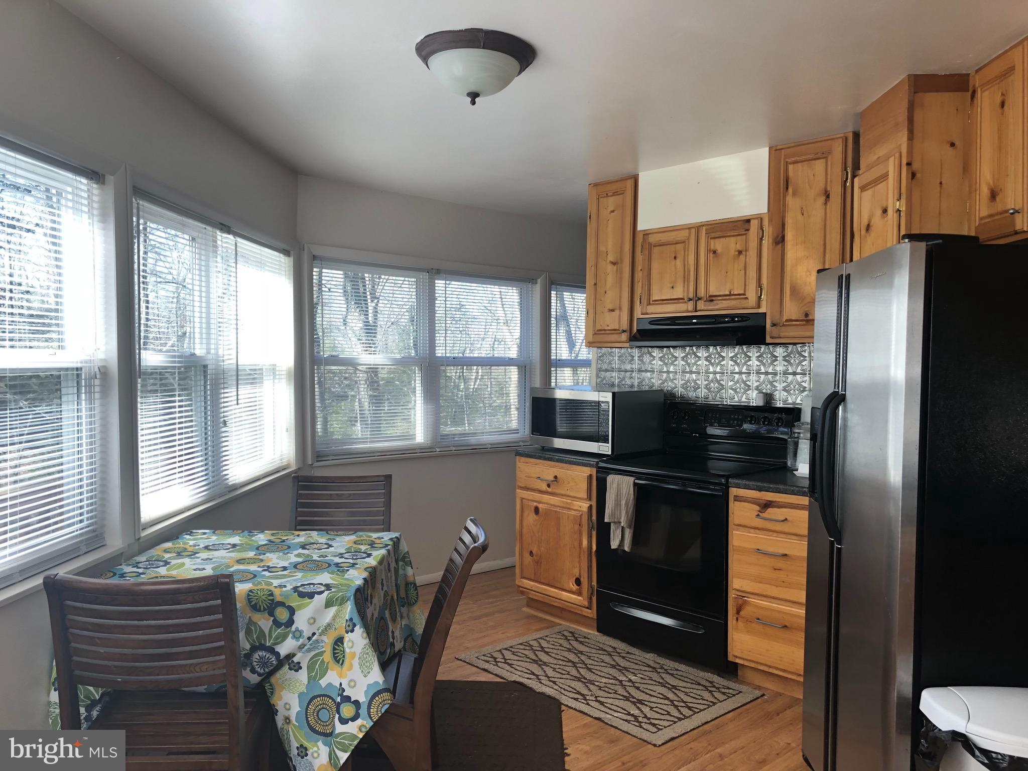 11519 San Rafael Road Lusby, MD 20657 - Photo 3 of 20 Kitchen