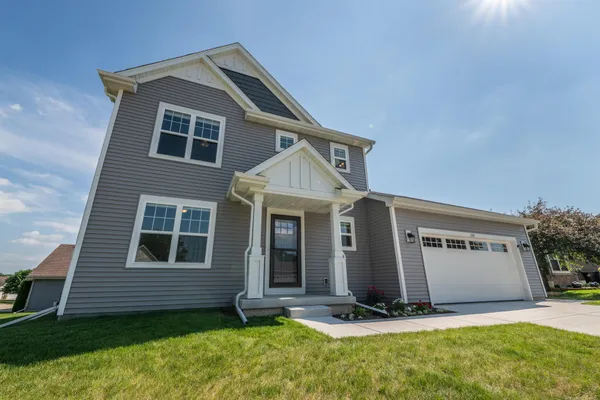 $475,000 | 225 Acadia Avenue, Hartford, WI 53027
