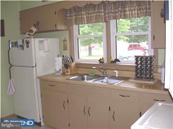 117 Nottingham Road Pennsville, NJ 08070 - Photo 9 of 10 Kitchen