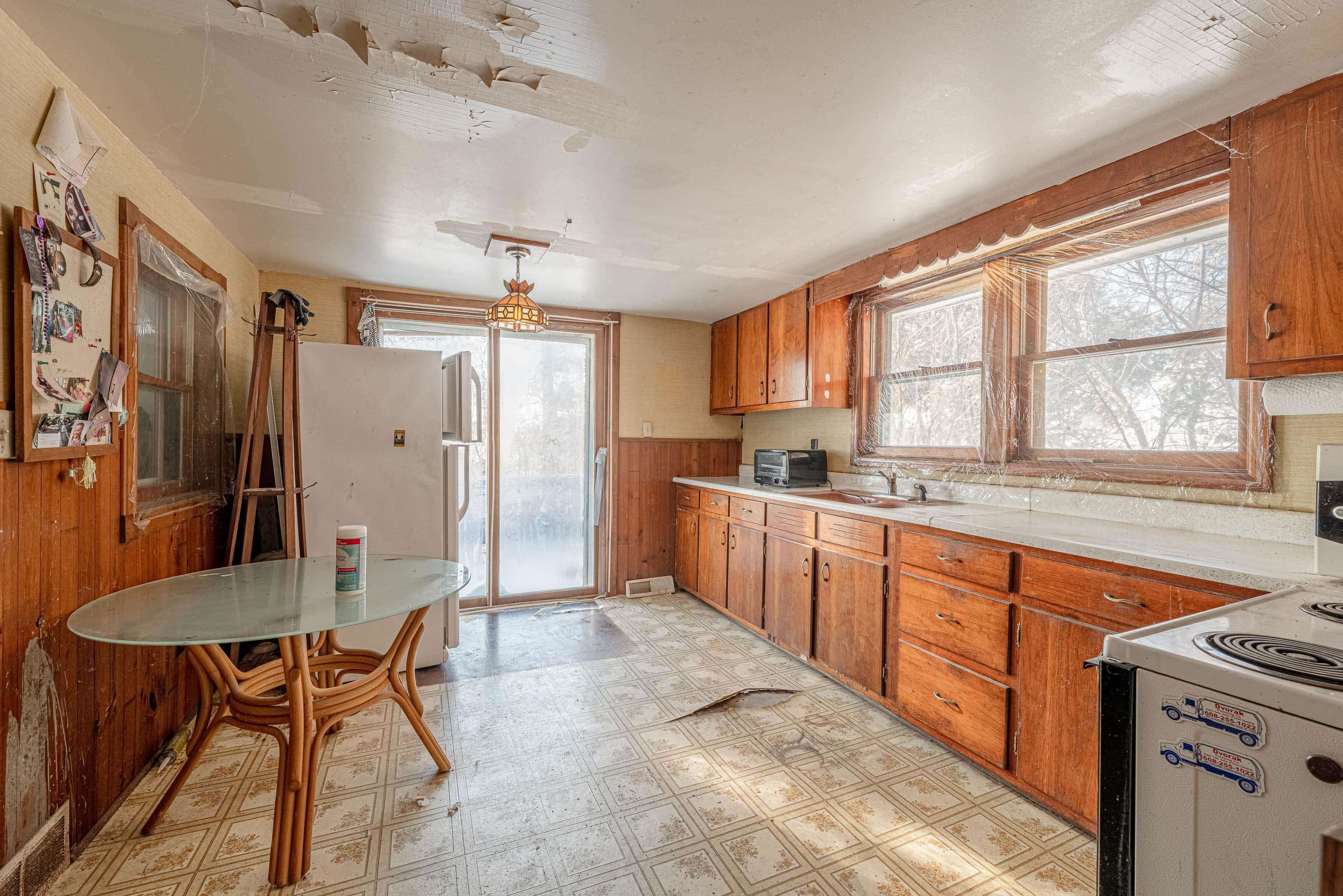 2879 Muller Road Sun Prairie, WI 53590 - Photo 11 of 36