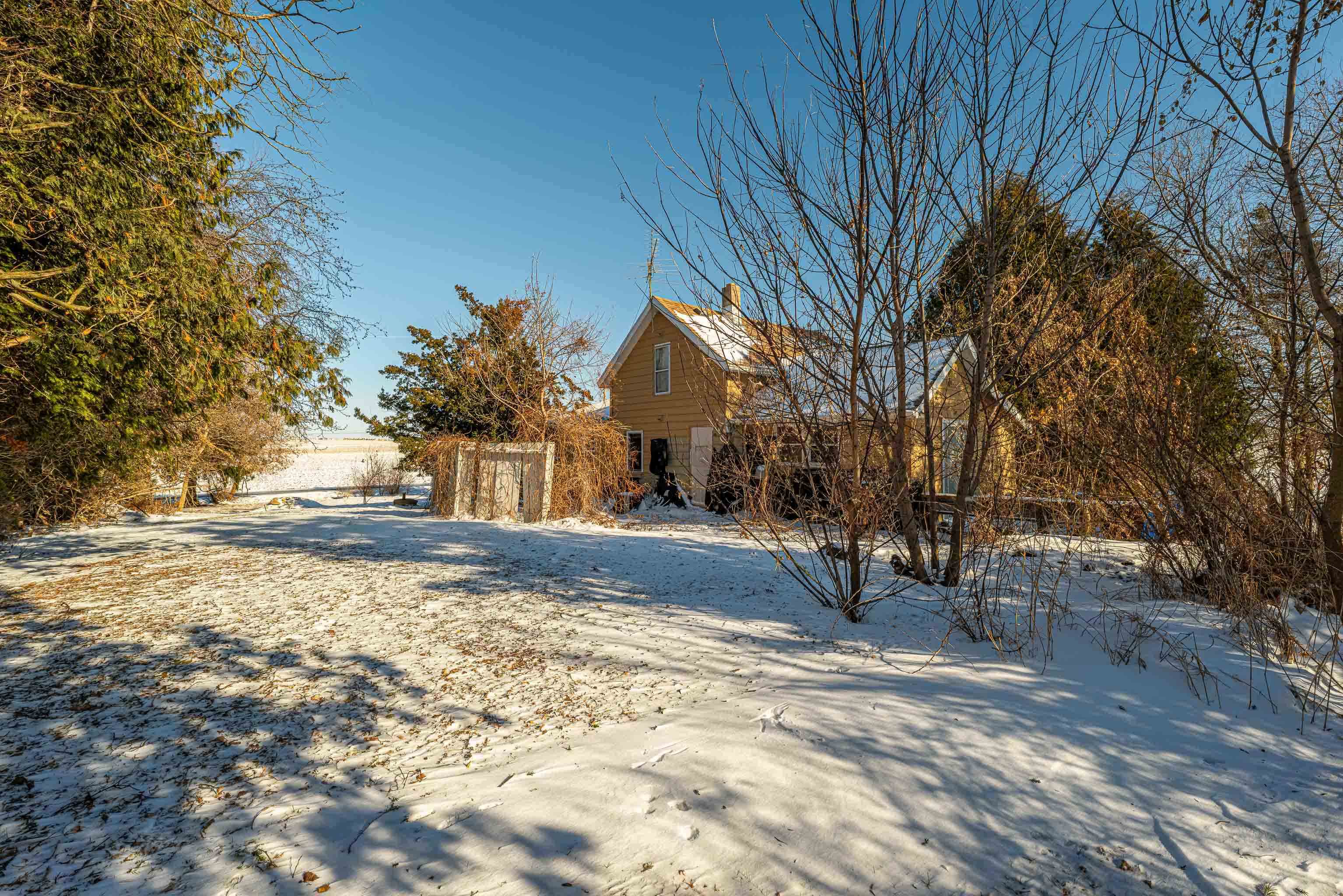 2879 Muller Road Sun Prairie, WI 53590 - Photo 7 of 36