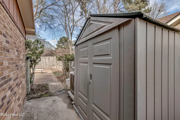 $269,900 | 1422 Mossline Drive, Jackson, MS 39211