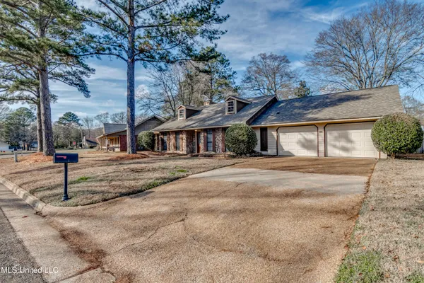 $269,900 | 1422 Mossline Drive, Jackson, MS 39211
