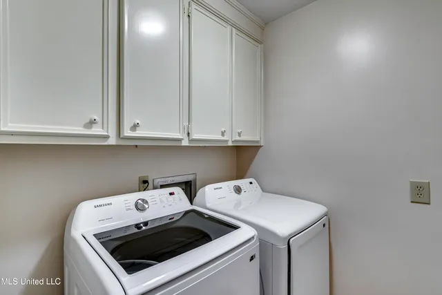 $269,900 | 1422 Mossline Drive, Jackson, MS 39211