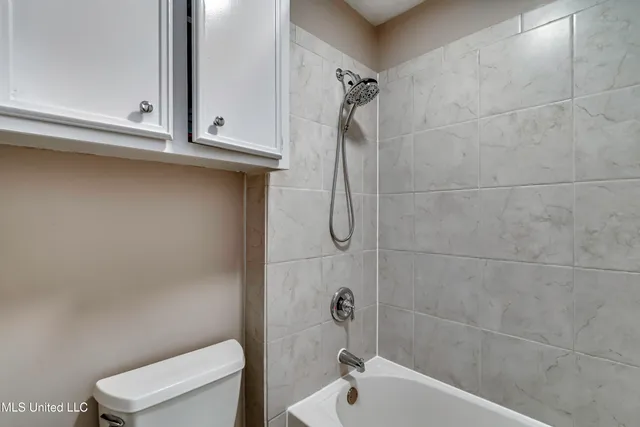 $269,900 | 1422 Mossline Drive, Jackson, MS 39211