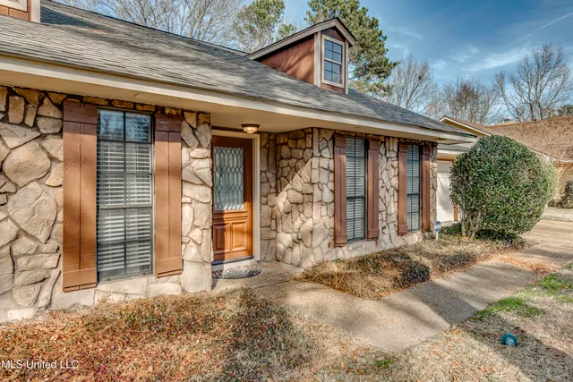 $269,900 | 1422 Mossline Drive, Jackson, MS 39211