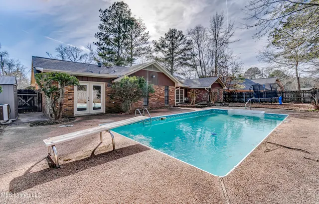 $269,900 | 1422 Mossline Drive, Jackson, MS 39211