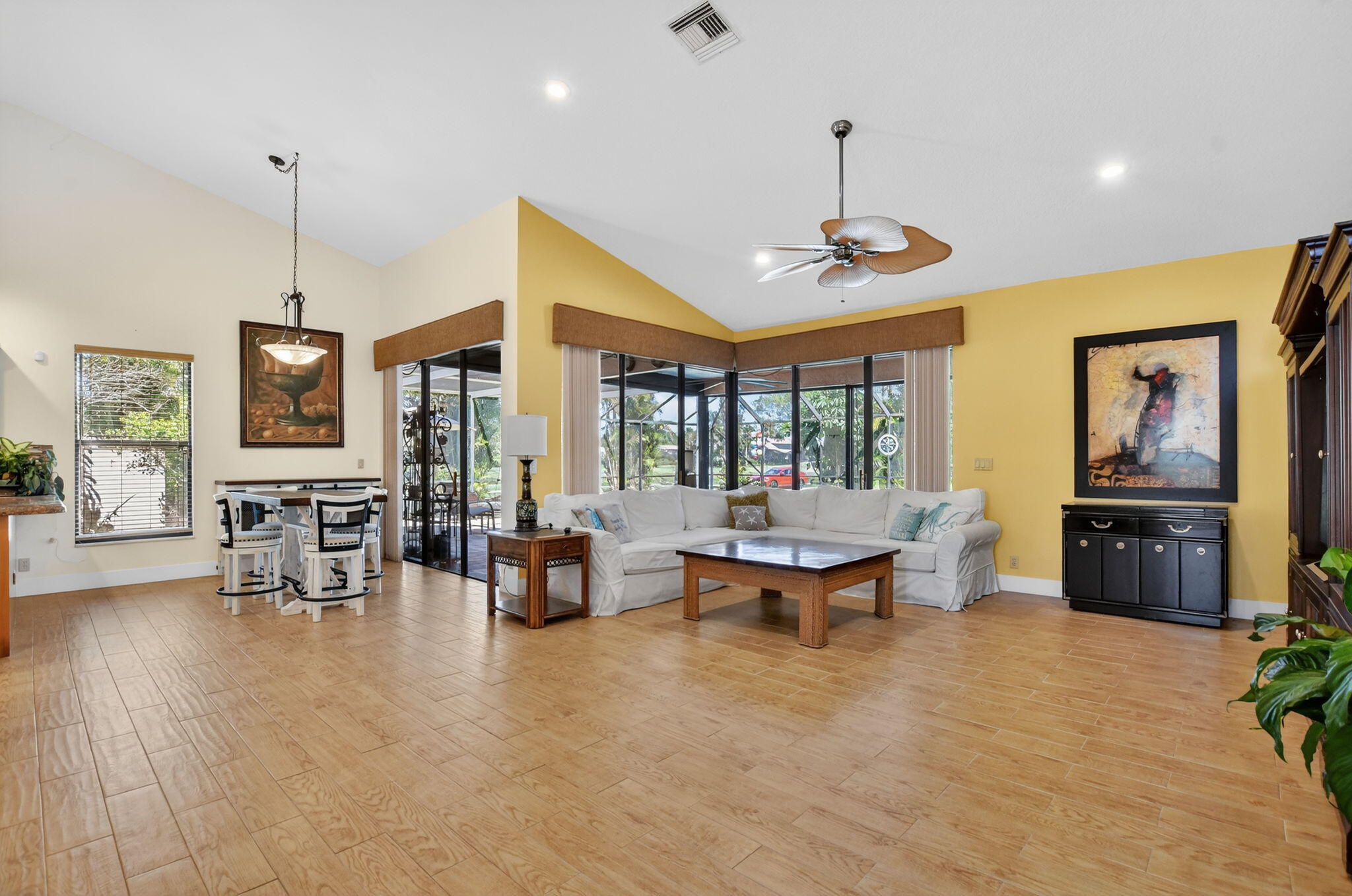 19260 Cherry Hills Terrace Boca Raton, FL 33498 - Photo 9 of 58 9-web-or-mls-DSC_2066
