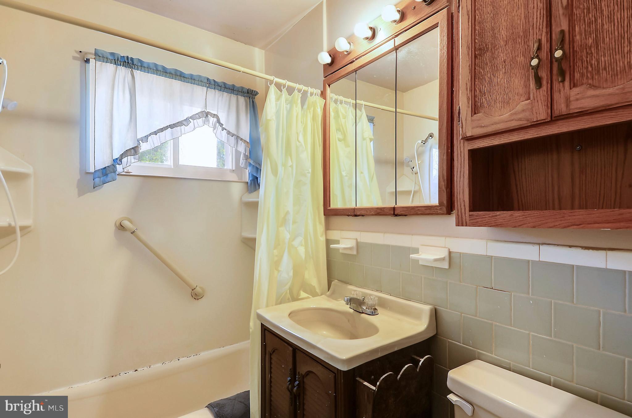 5009 Randolph Road Rockville, MD 20852 - Photo 13 of 30 Bath