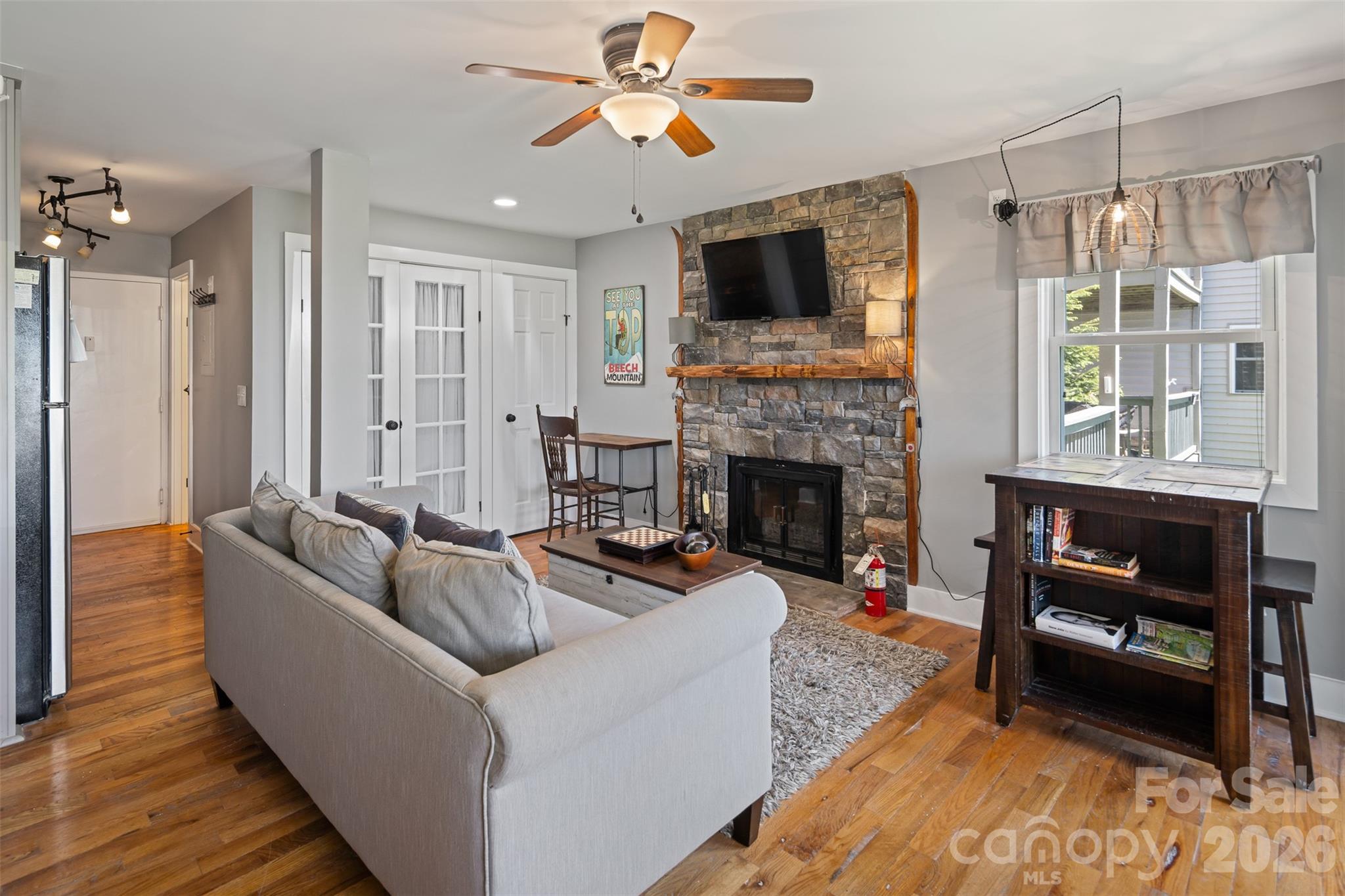 301 Pinnacle Inn Road, Unit 4103 Beech Mountain, NC 28604 - Photo 3 of 40 Gallery Image 3