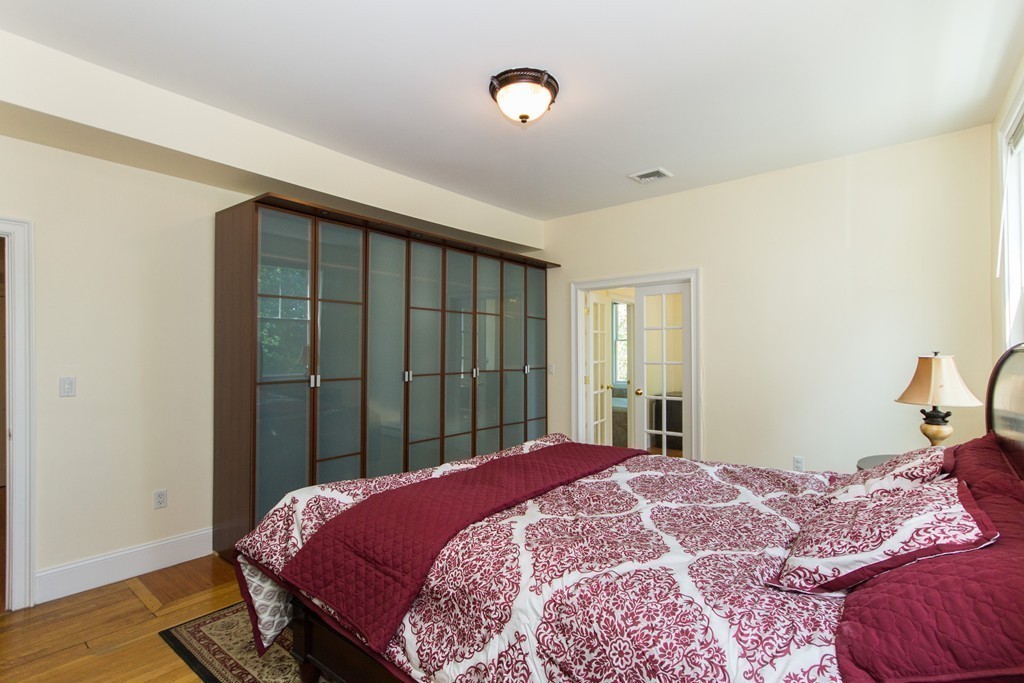 64 University Road, Unit 2 Brookline, MA 02446 - Photo 15 of 28