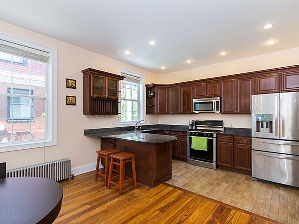 64 University Road, Unit 2 Brookline, MA 02446 - Photo 5 of 28