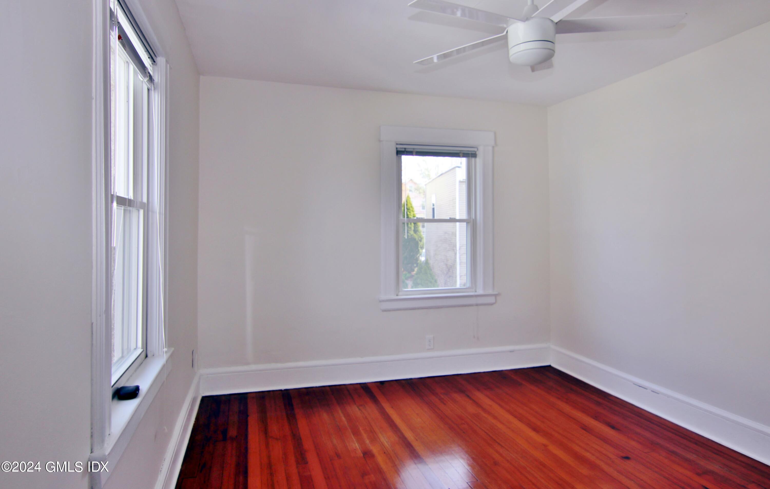 25 Division Street, Unit 2 Greenwich, CT 06830 - Photo 17 of 31 IMG_3705