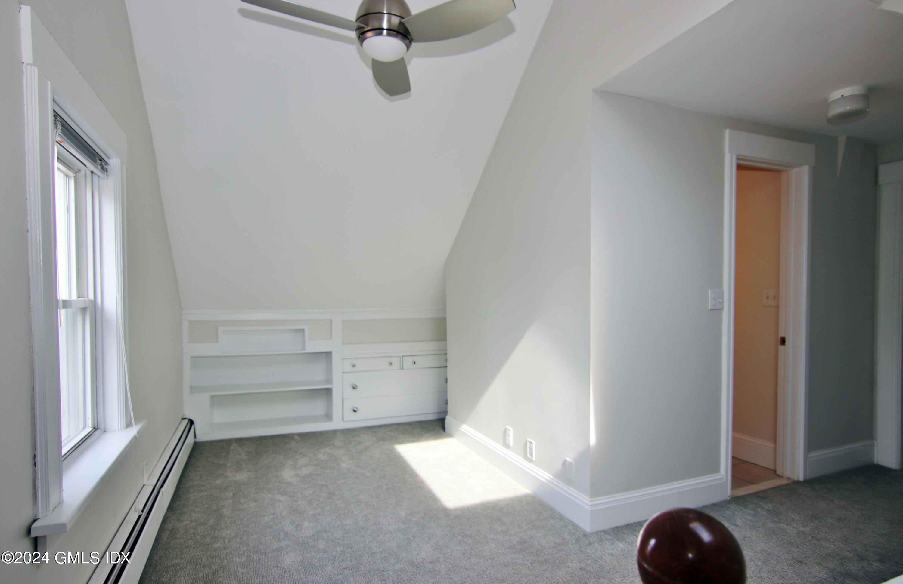 25 Division Street, Unit 2 Greenwich, CT 06830 - Photo 22 of 31 IMG_3710