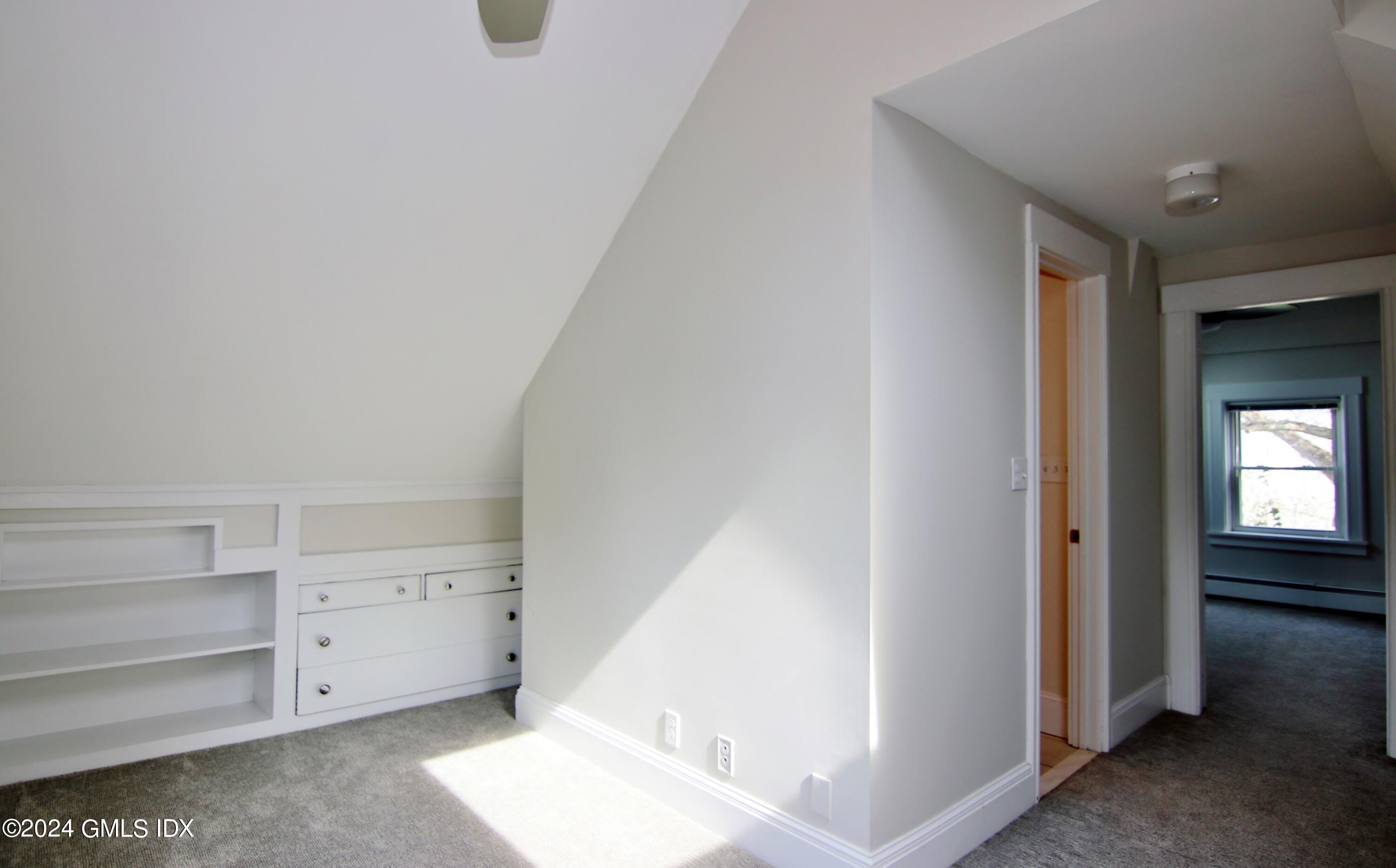 25 Division Street, Unit 2 Greenwich, CT 06830 - Photo 23 of 31 IMG_3711